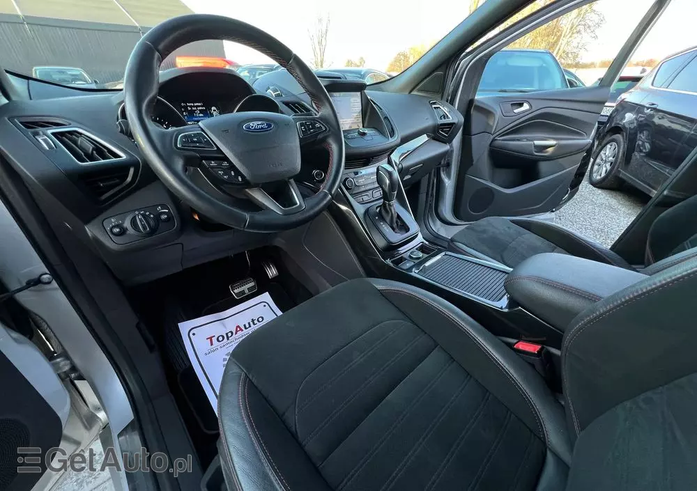 FORD Kuga 2.0 TDCi 2x4 ST-Line