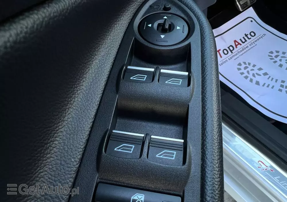 FORD Kuga 2.0 TDCi 2x4 ST-Line