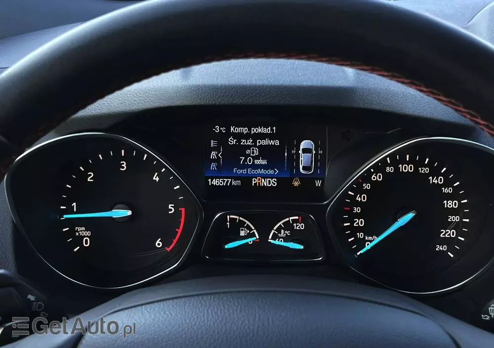 FORD Kuga 2.0 TDCi 2x4 ST-Line