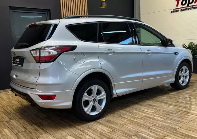 FORD Kuga 2.0 TDCi 2x4 ST-Line