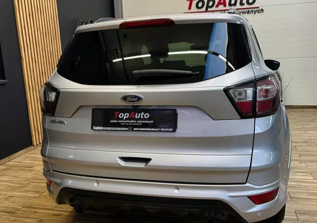 FORD Kuga 2.0 TDCi 2x4 ST-Line