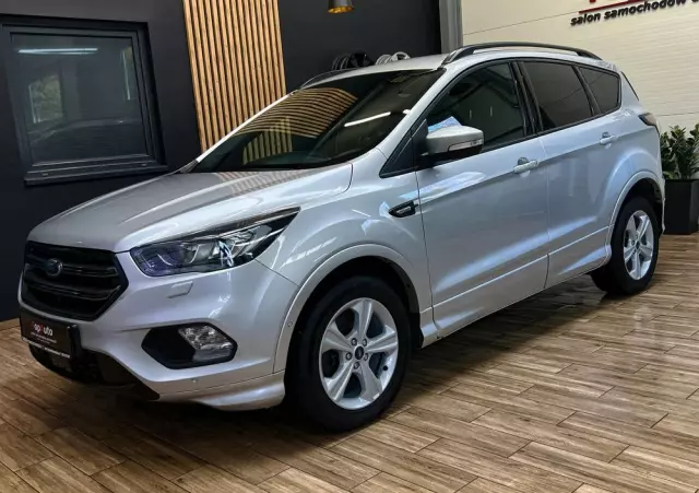 FORD Kuga 2.0 TDCi 2x4 ST-Line