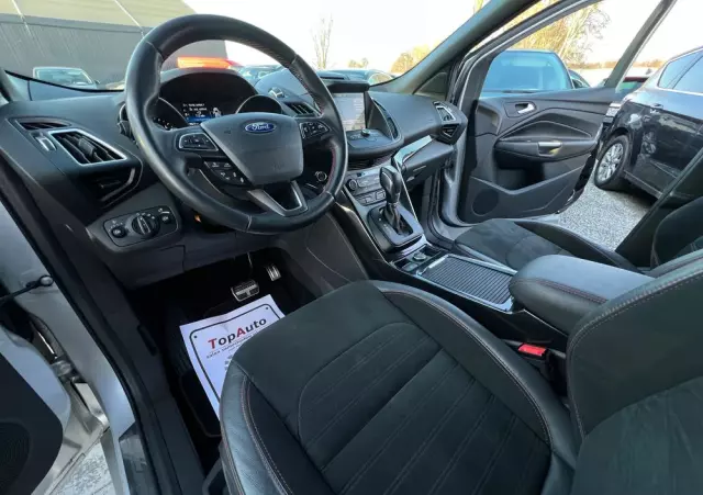 FORD Kuga 2.0 TDCi 2x4 ST-Line