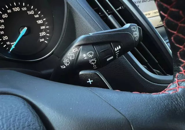 FORD Kuga 2.0 TDCi 2x4 ST-Line