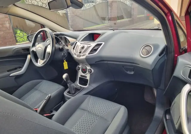 FORD Fiesta 1.4 White Magic