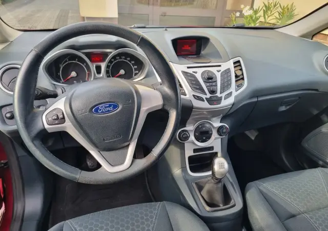 FORD Fiesta 1.4 White Magic