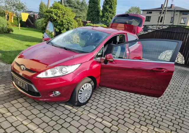 FORD Fiesta 1.4 White Magic