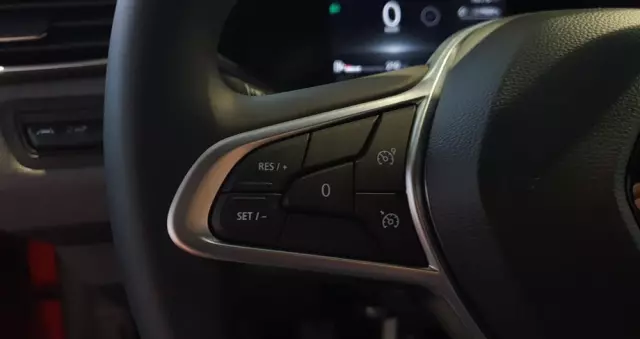 RENAULT Clio 1.0 TCe Evolution