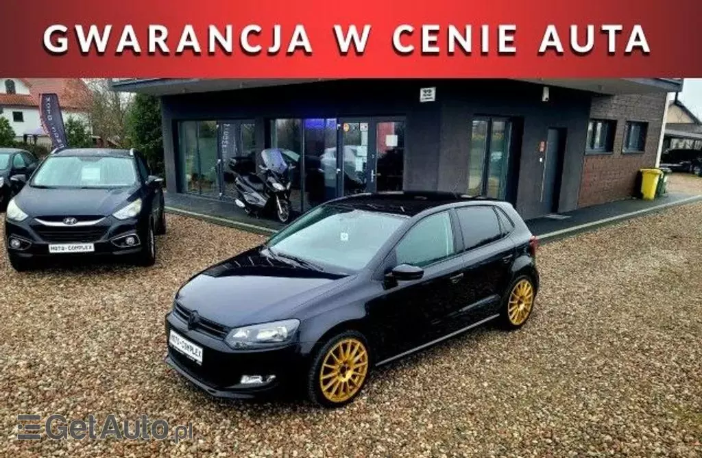 VOLKSWAGEN Polo 