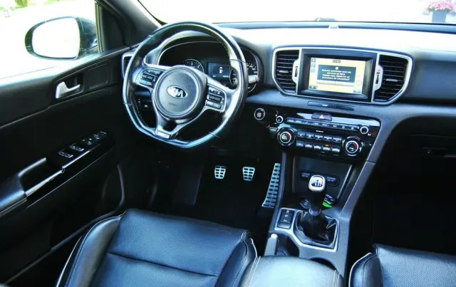 KIA Sportage 2,0 CRDI 2WD ISG Spirit