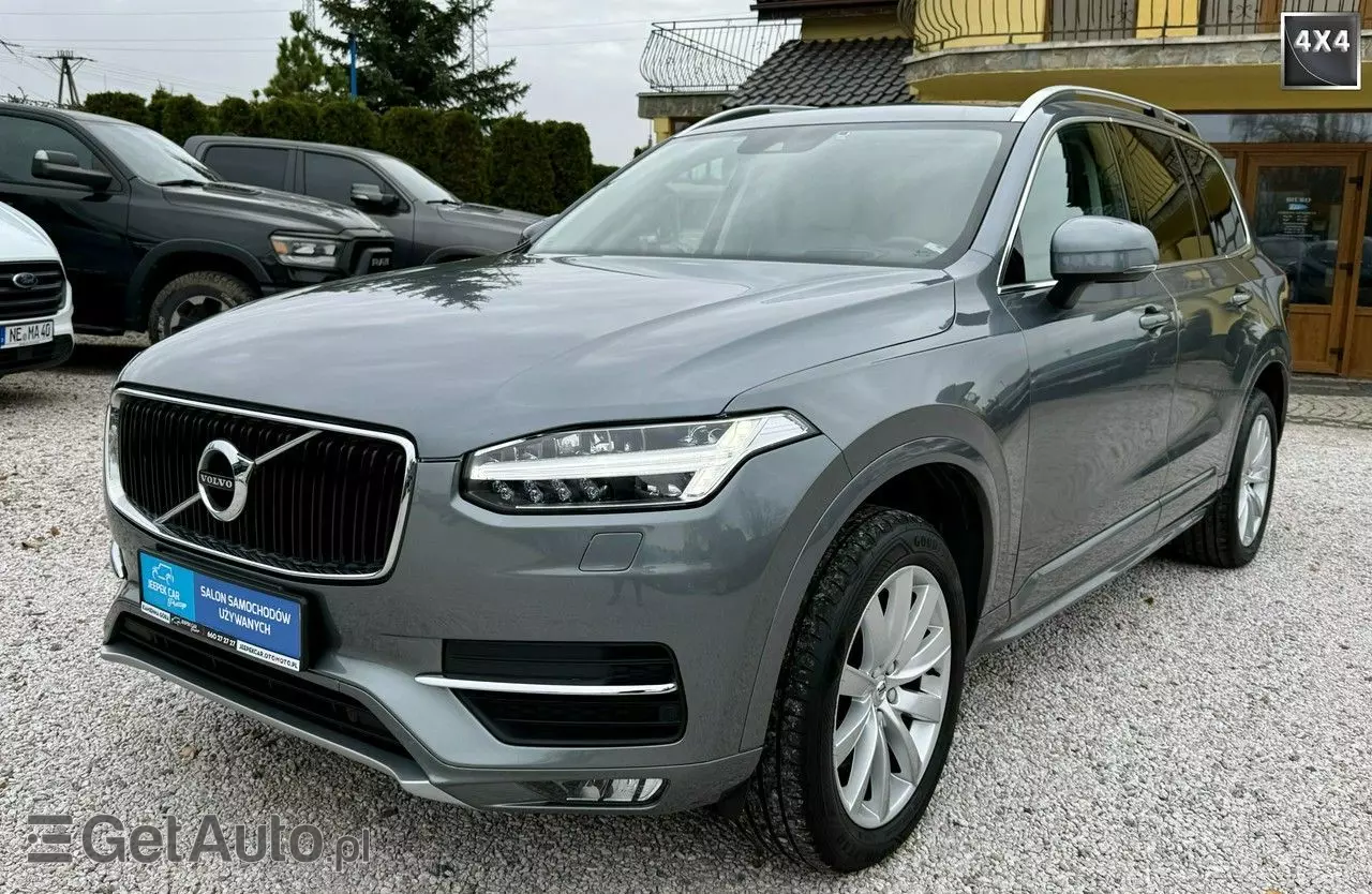 VOLVO XC 90 D5 SCR AWD Momentum