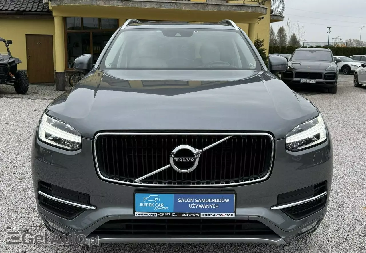 VOLVO XC 90 D5 SCR AWD Momentum