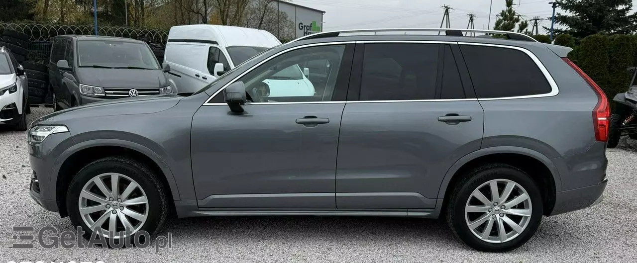 VOLVO XC 90 D5 SCR AWD Momentum