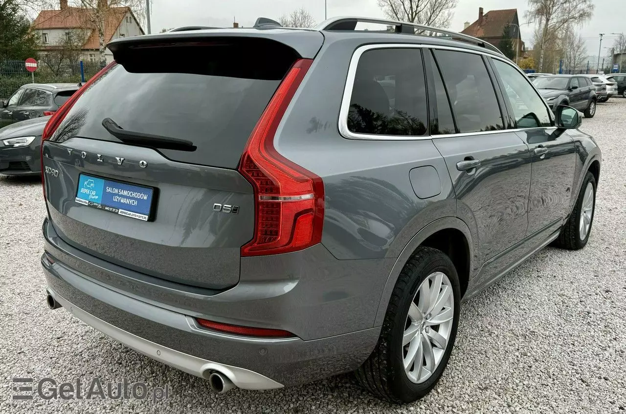 VOLVO XC 90 D5 SCR AWD Momentum