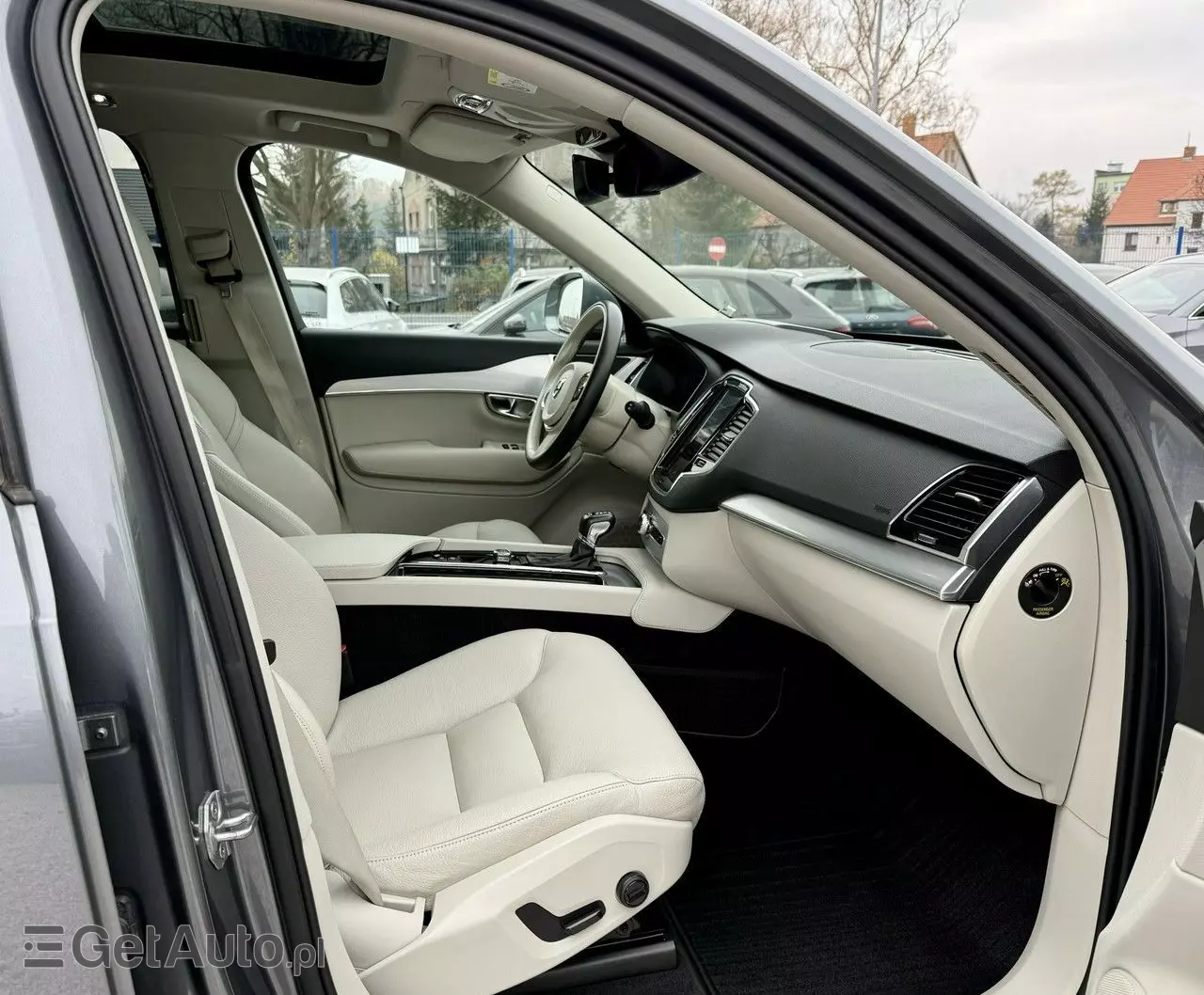 VOLVO XC 90 D5 SCR AWD Momentum