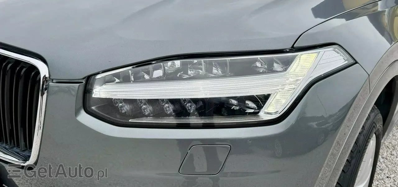 VOLVO XC 90 D5 SCR AWD Momentum