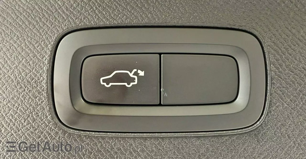 VOLVO XC 90 D5 SCR AWD Momentum