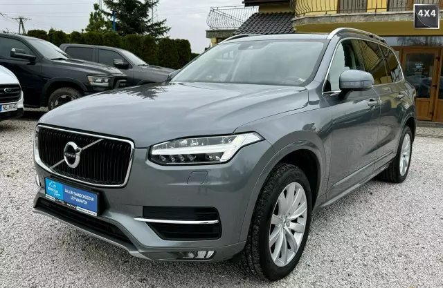 VOLVO XC 90 D5 SCR AWD Momentum