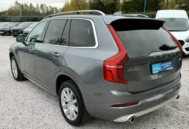 VOLVO XC 90 D5 SCR AWD Momentum