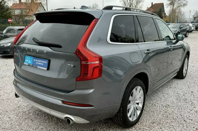 VOLVO XC 90 D5 SCR AWD Momentum
