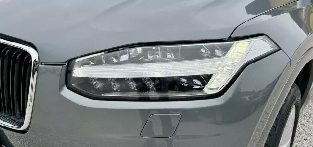 VOLVO XC 90 D5 SCR AWD Momentum