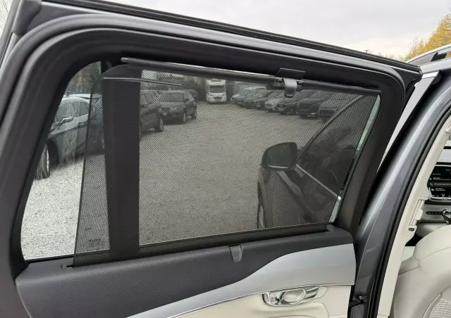 VOLVO XC 90 D5 SCR AWD Momentum