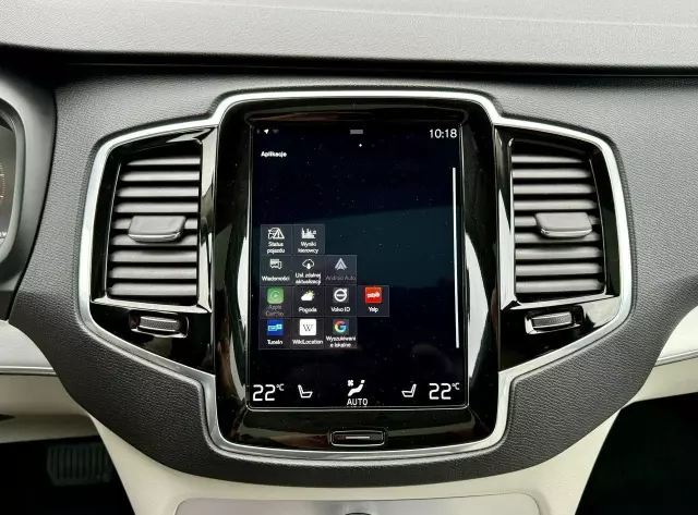 VOLVO XC 90 D5 SCR AWD Momentum