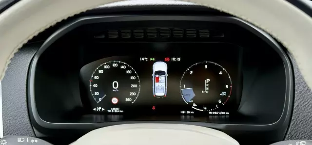 VOLVO XC 90 D5 SCR AWD Momentum