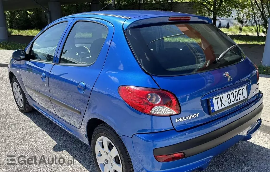 PEUGEOT 206 