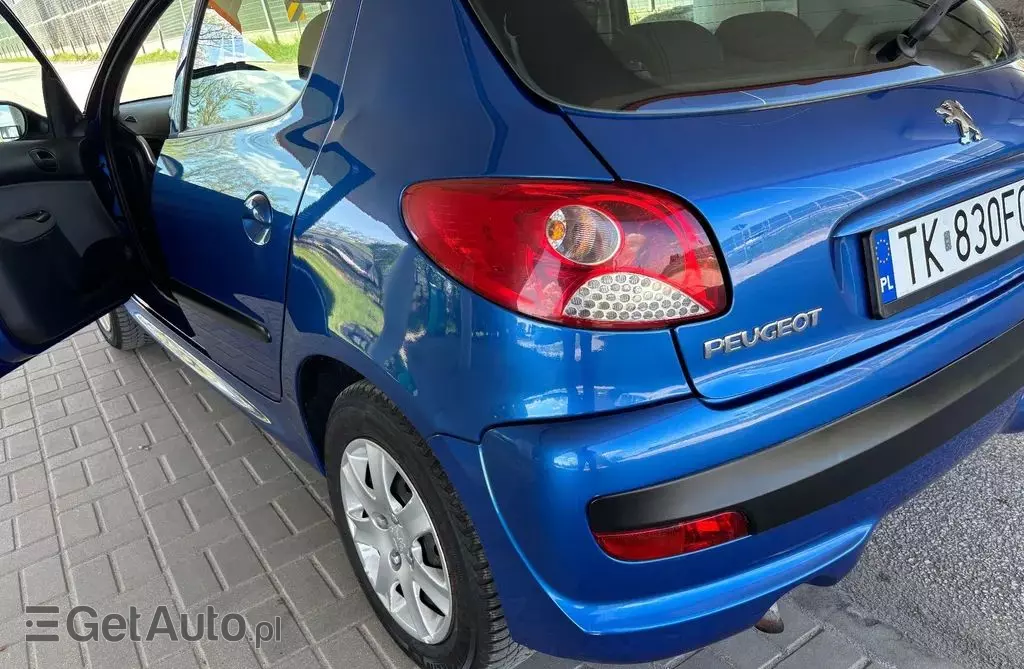 PEUGEOT 206 