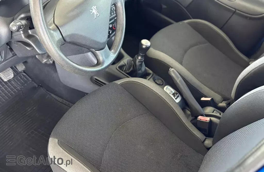 PEUGEOT 206 