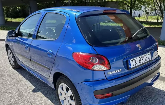 PEUGEOT 206 