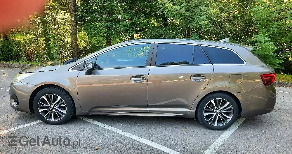 TOYOTA Avensis 2.0 D-4D Active Business