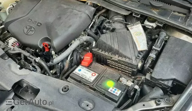 TOYOTA Avensis 2.0 D-4D Active Business