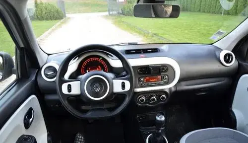 RENAULT Twingo 