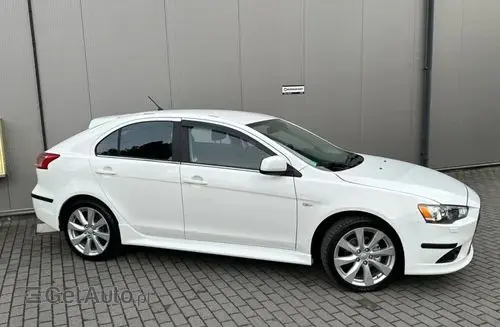 MITSUBISHI Lancer 