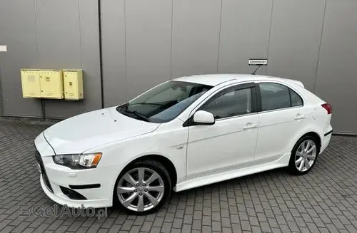 MITSUBISHI Lancer 