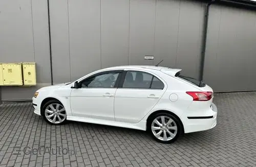 MITSUBISHI Lancer 