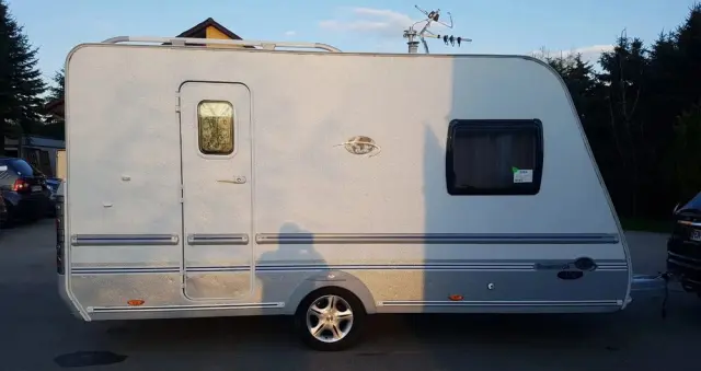 CARAVELAIR EMERAUDE 400 