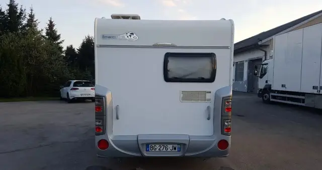 CARAVELAIR EMERAUDE 400 