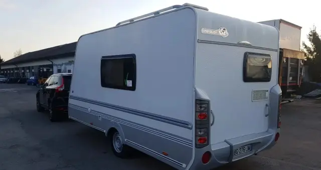CARAVELAIR EMERAUDE 400 