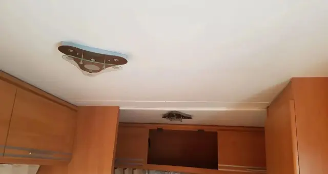 CARAVELAIR EMERAUDE 400 