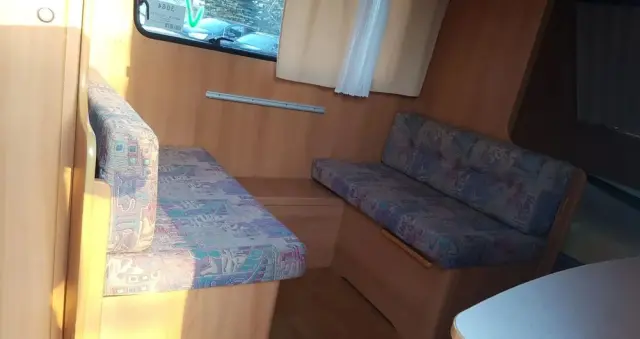 CARAVELAIR EMERAUDE 400 