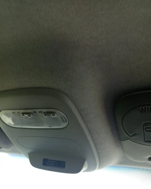 NISSAN NV300 