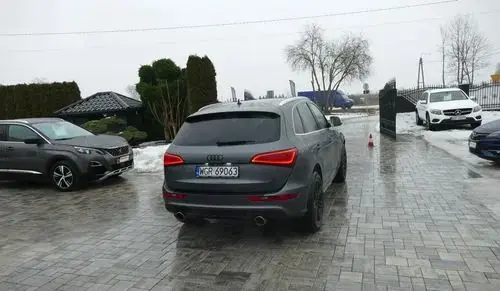 AUDI Q5 