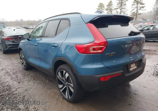 VOLVO XC 40 