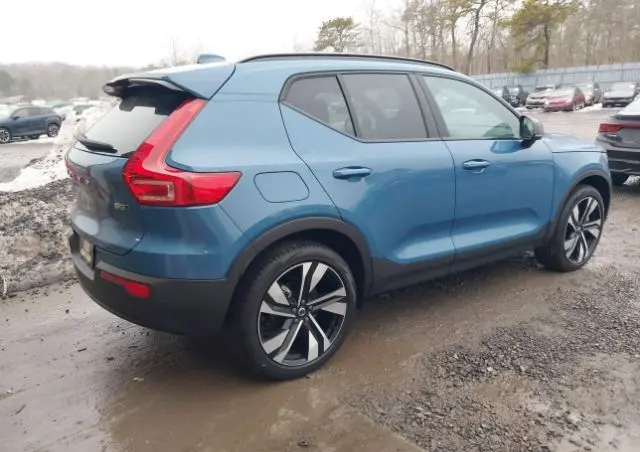 VOLVO XC 40 