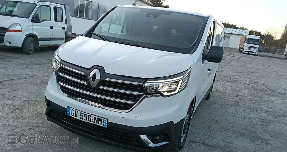 RENAULT Trafic 