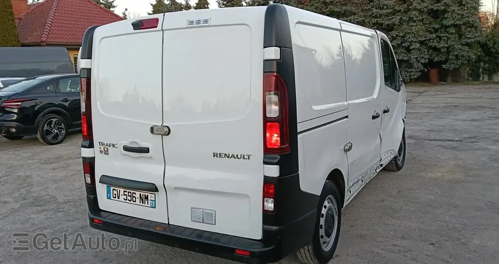 RENAULT Trafic 