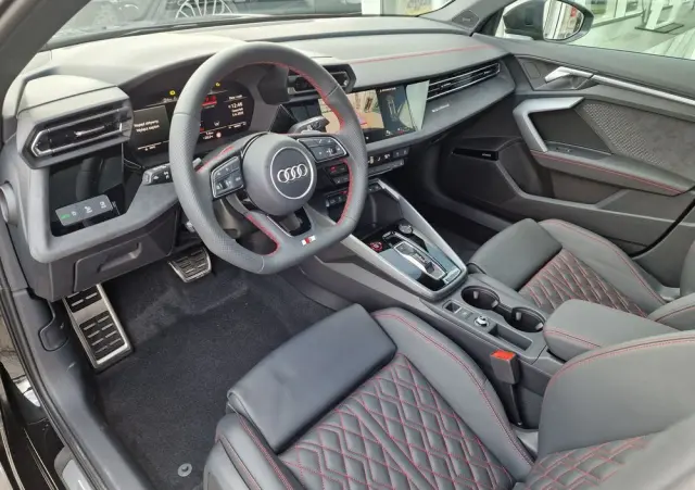 AUDI S3 Sportback 